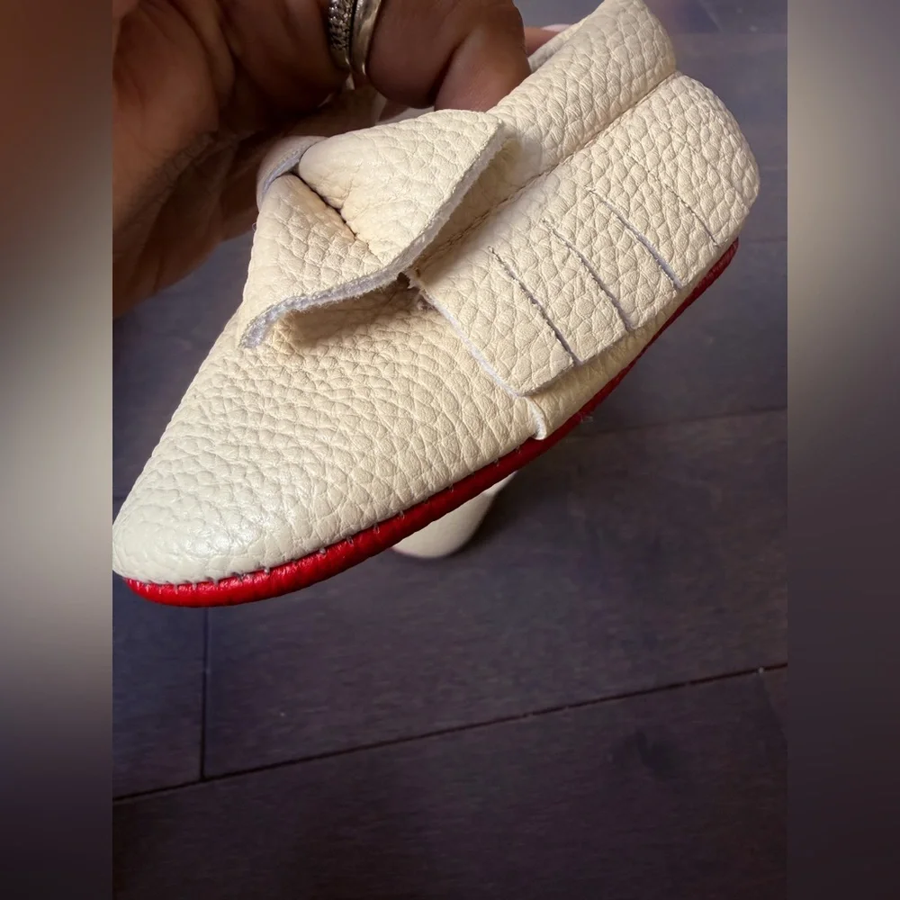 Baby Bow Slip-On Shoes in Cream